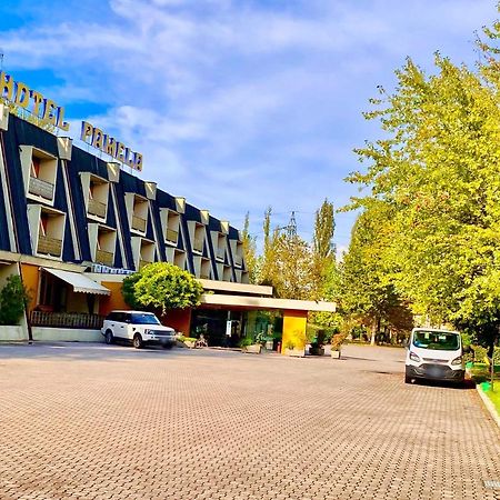 Hotel Pamela サン・ピエトロ・イン・カザーレ エクステリア 写真