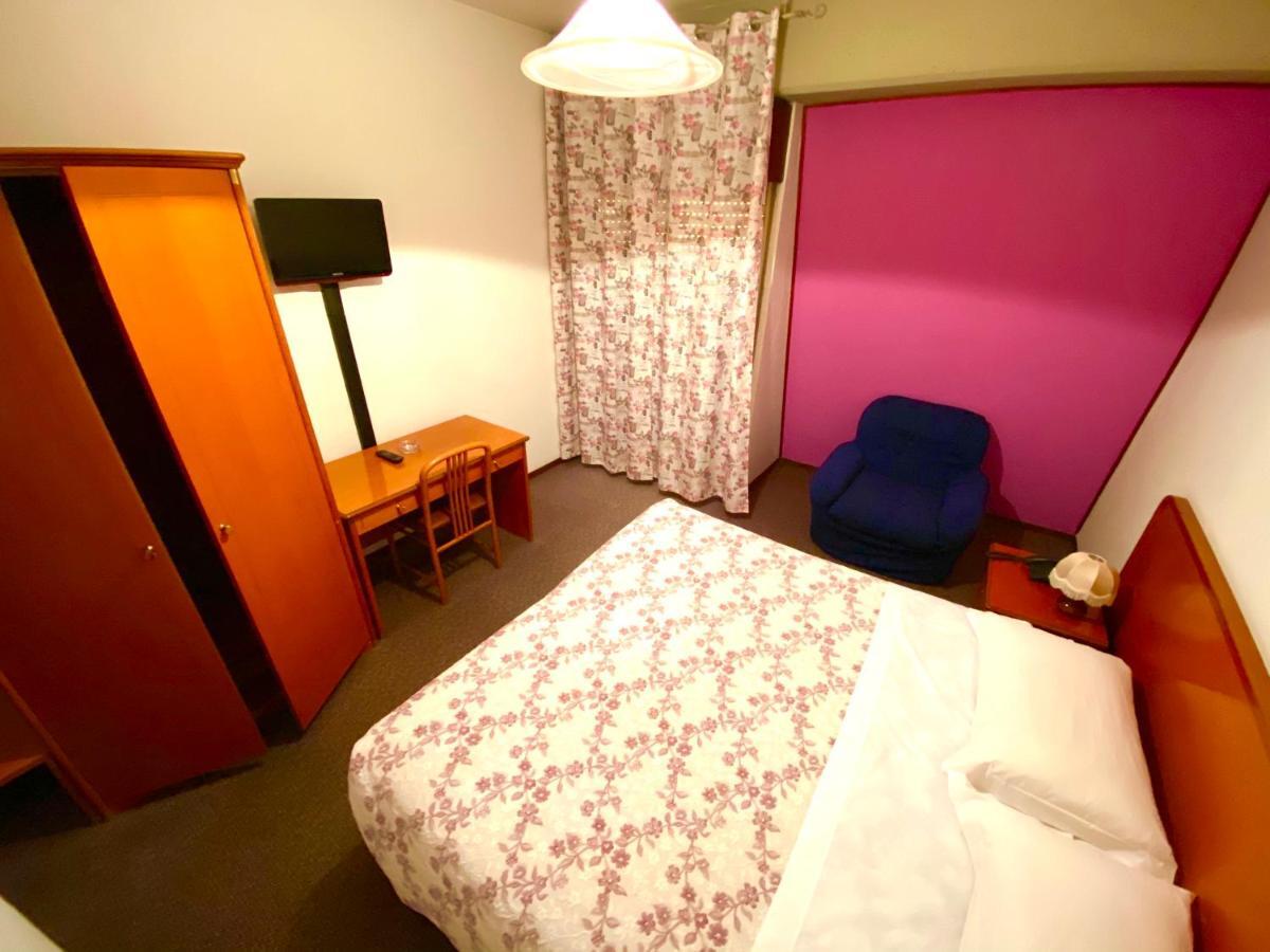Hotel Pamela サン・ピエトロ・イン・カザーレ エクステリア 写真